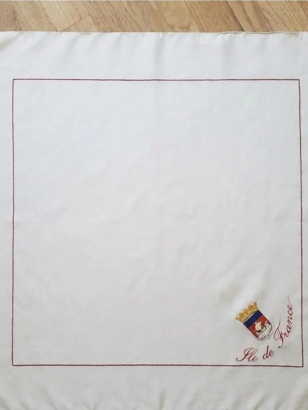 Vtg Ile De France Scarf White Silk Square Souvenir Crest Coat Of Arms 34x34